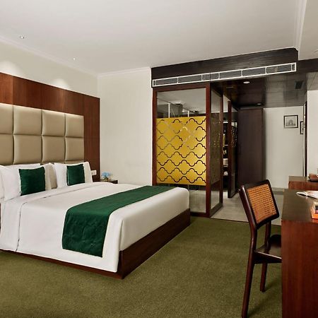 Deventure Sarovar Portico Patel Nagar Ню Делхи Екстериор снимка