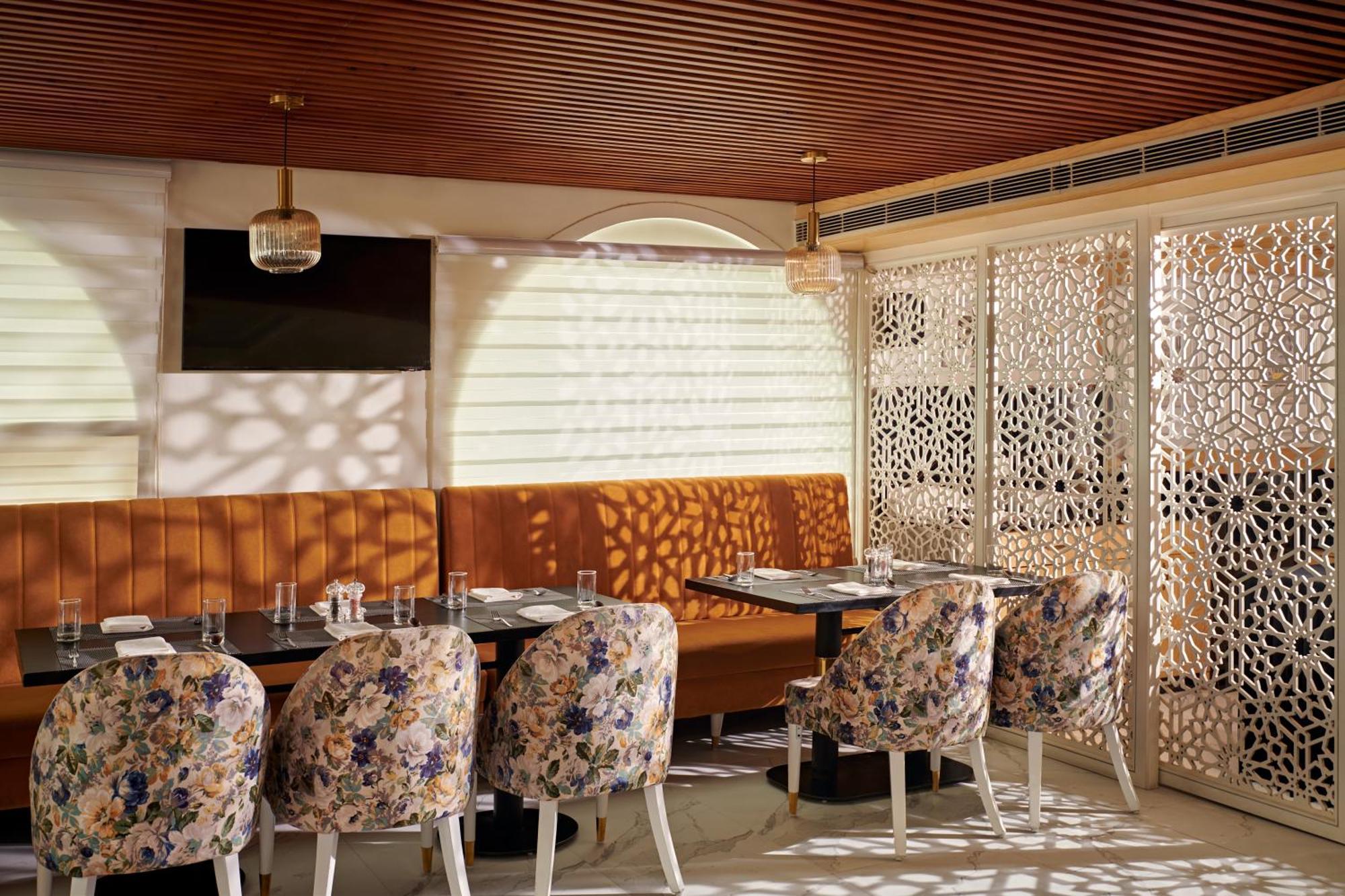 Deventure Sarovar Portico Patel Nagar Ню Делхи Екстериор снимка
