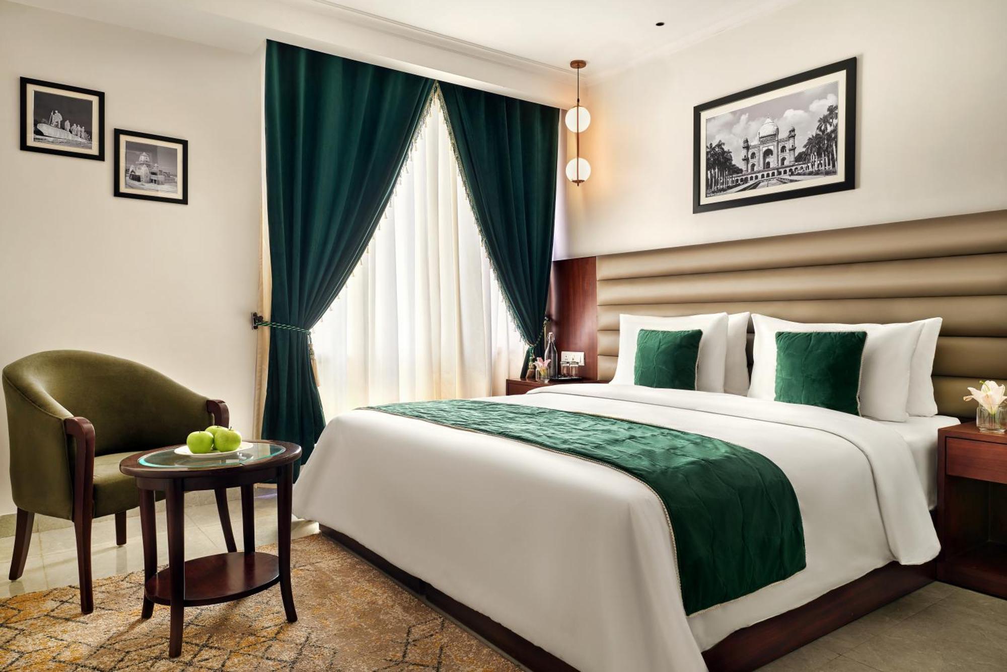 Deventure Sarovar Portico Patel Nagar Ню Делхи Екстериор снимка