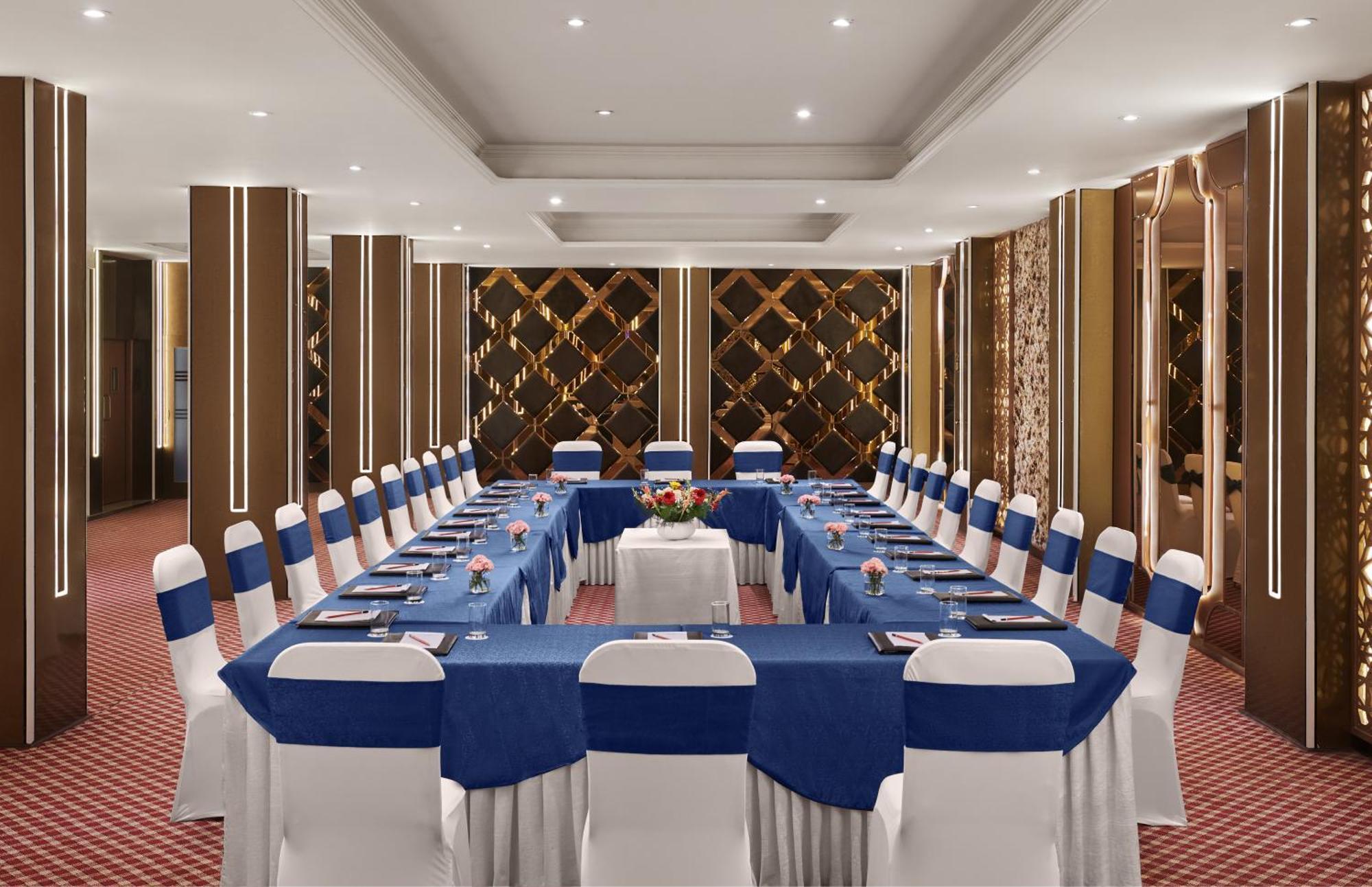 Deventure Sarovar Portico Patel Nagar Ню Делхи Екстериор снимка