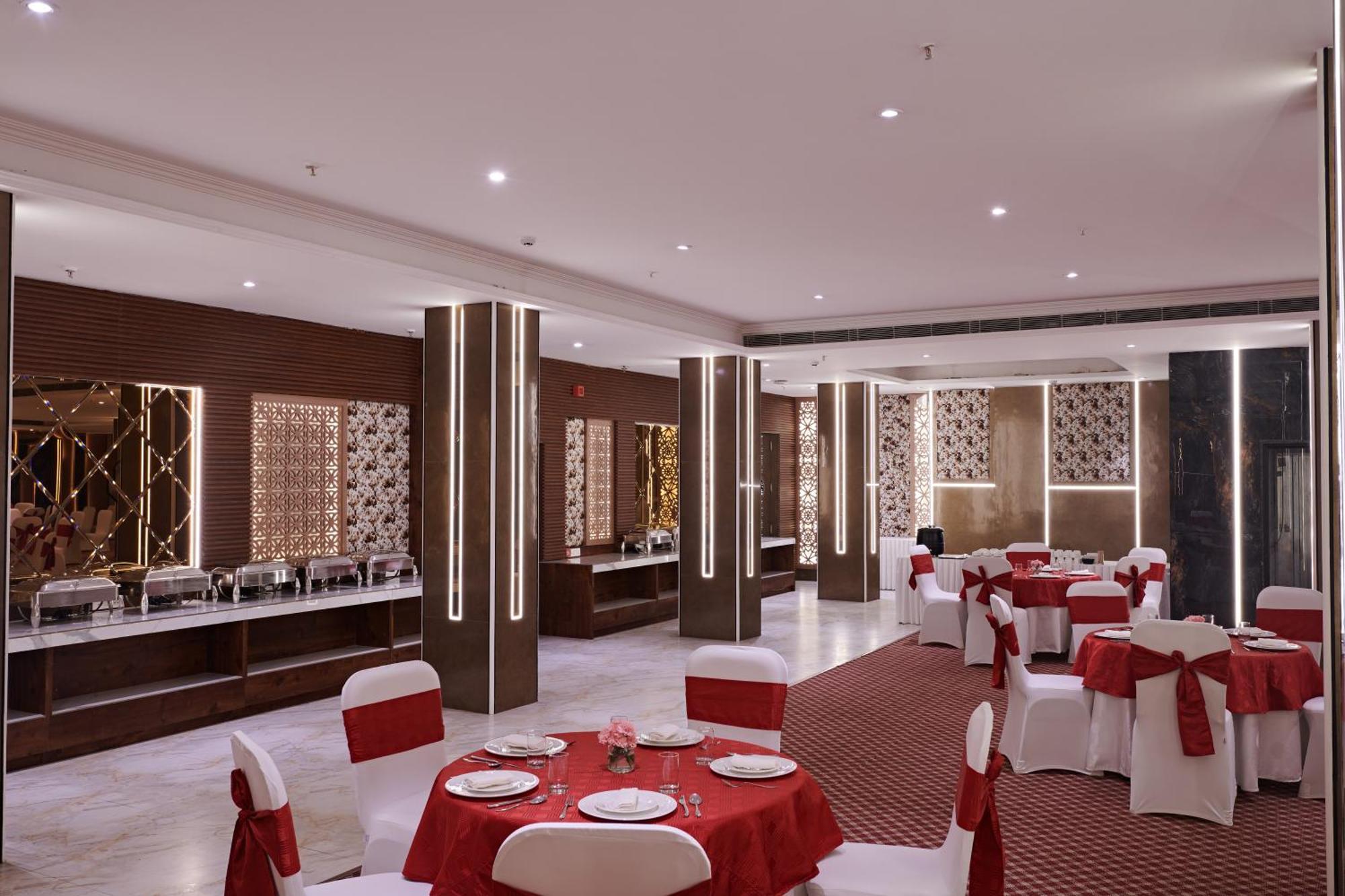 Deventure Sarovar Portico Patel Nagar Ню Делхи Екстериор снимка